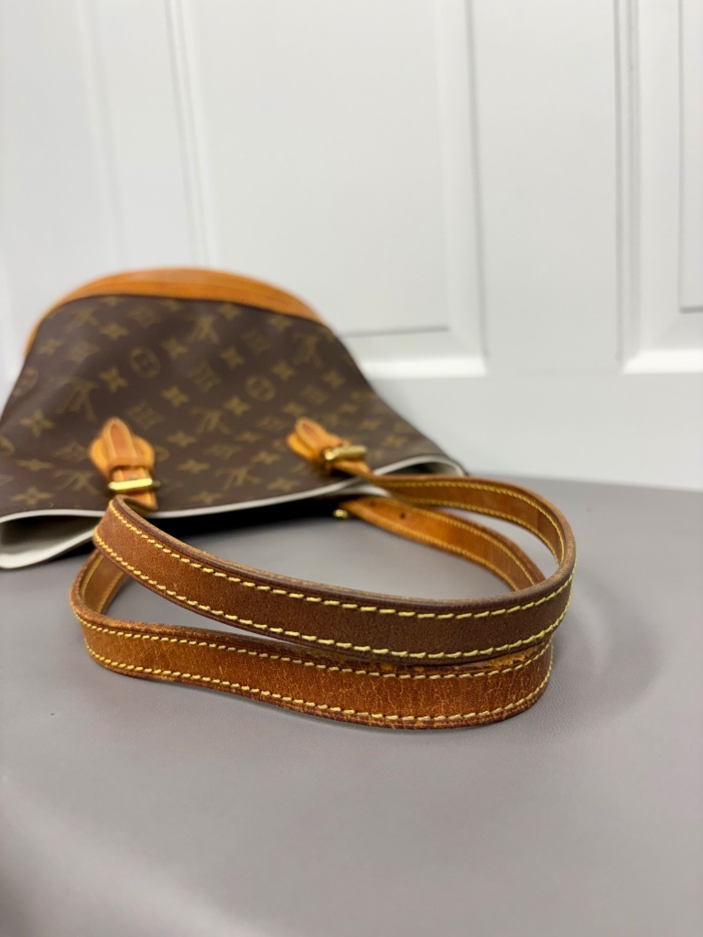 Louis Vuitton Bucket Bag PM Monogram Canvas New Lining - Picture 10 of 11